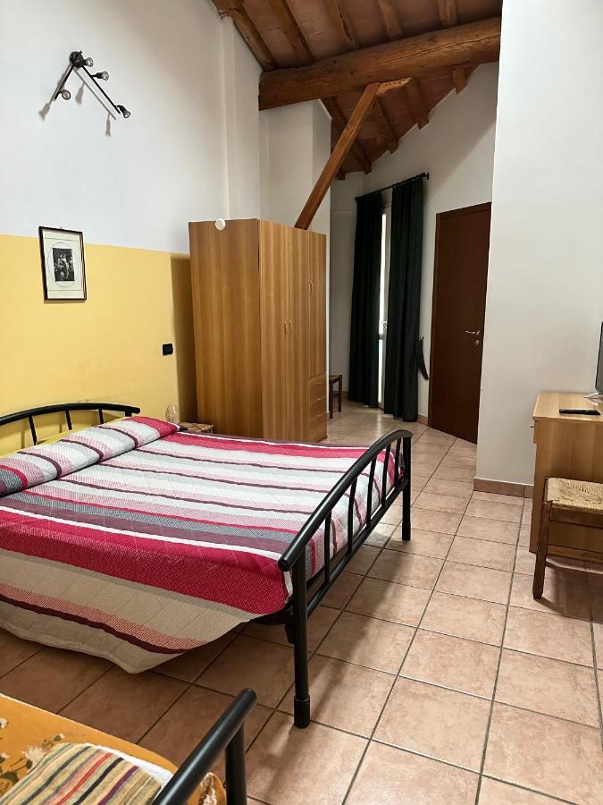 Agriturismo La Rasdora Porto Mantovano Ngoại thất bức ảnh
